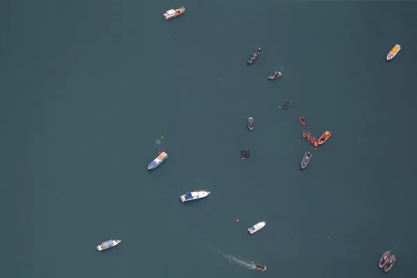 Varias embarcaciones participan en las operaciones de búsqueda y rescate en el mar de Java. - Sputnik Mundo