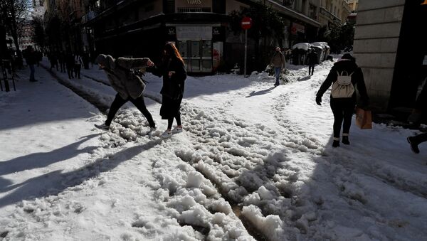 Nieve en Madrid - Sputnik Mundo