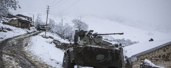Fuerzas de mantenimiento de la paz rusas en Nagorno Karabaj - Sputnik Mundo