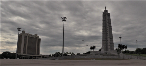 En el sitio que hoy ocupa el Memorial José Martí estuvo la primera ermita de los catalanes en Cuba, inaugurada en 1921 En el sitio que hoy ocupa el Memorial José Martí estuvo la primera ermita de los catalanes en Cuba, inaugurada en 1921 - Sputnik Mundo