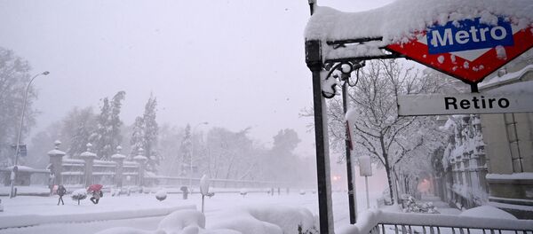Metro de Madrid durante la nevada - Sputnik Mundo