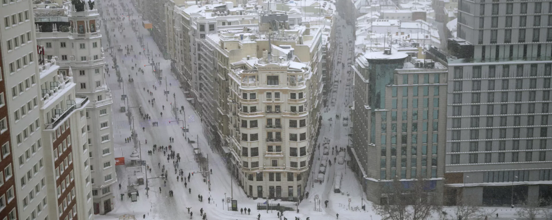 Vista de Gran Via de Madrid bajo el nieve Vista de Gran Via de Madrid bajo el nieve - Sputnik Mundo, 1920, 02.11.2022