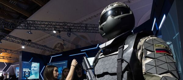 Equipamiento de un soldado ruso presentado en una exhibición (imagen referencial) - Sputnik Mundo