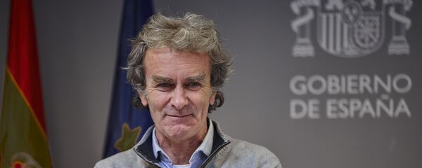 Fernando Simón en una rueda de prensa  - Sputnik Mundo