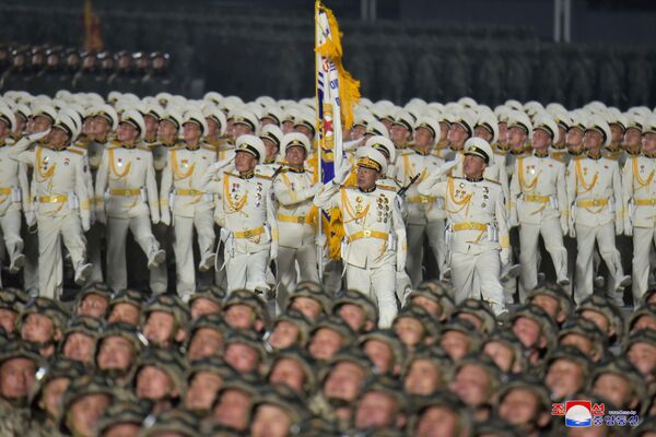 El desfile militar en Pyongyang, que se celebró con motivo del cierre del VIII Congreso del Partido de los Trabajadores de Corea.   - Sputnik Mundo