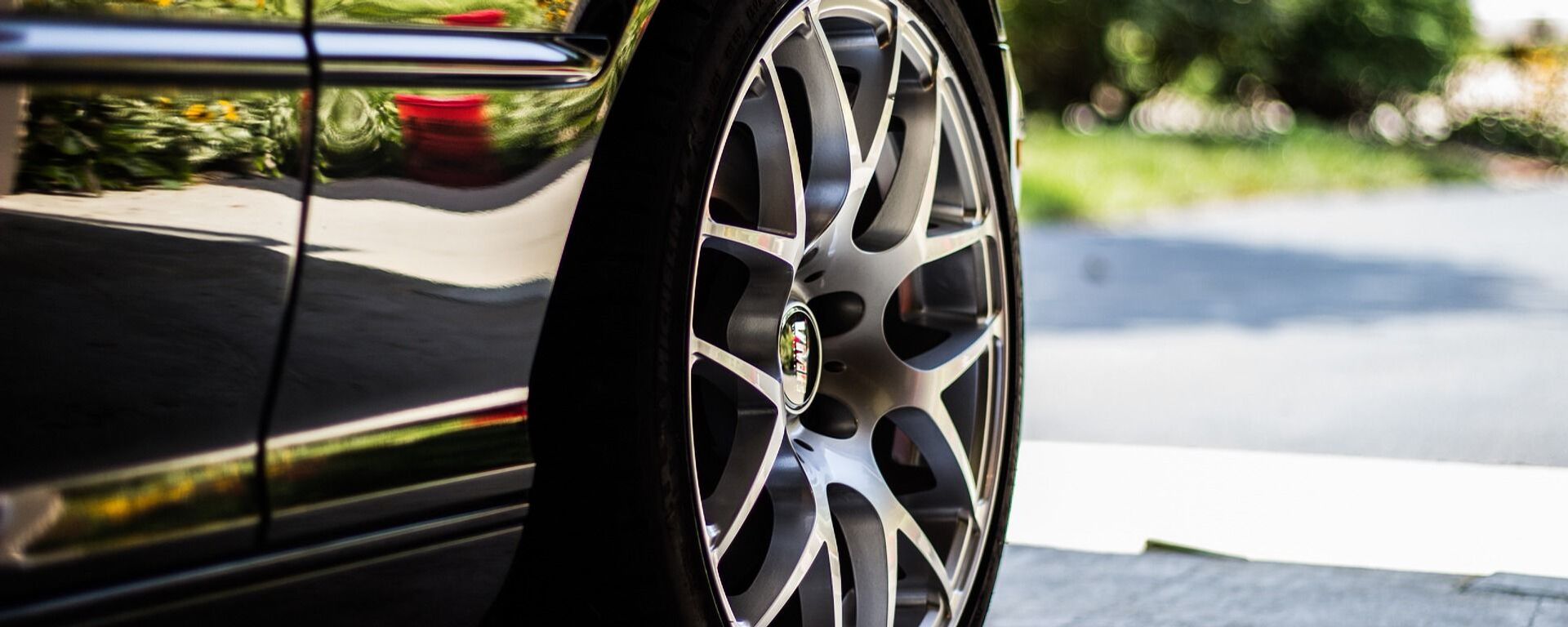 Un neumático de un coche (imagen referencial) Un neumático de un coche (imagen referencial) - Sputnik Mundo, 1920, 24.01.2021