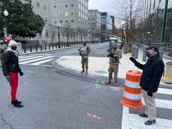 El agente del Servicio Secreto de EEUU Michael Platy, que coordina el evento, afirmó que todo saldrá bien: la inauguración fue declarada  un evento nacional de especial importancia, que prevé el trabajo conjunto de varias agencias de seguridad.   - Sputnik Mundo