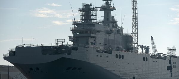 Un portahelicópteros de la clase Mistral (archivo) - Sputnik Mundo
