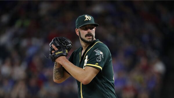 Mike Fiers, jugador de béisbol estadounidense - Sputnik Mundo