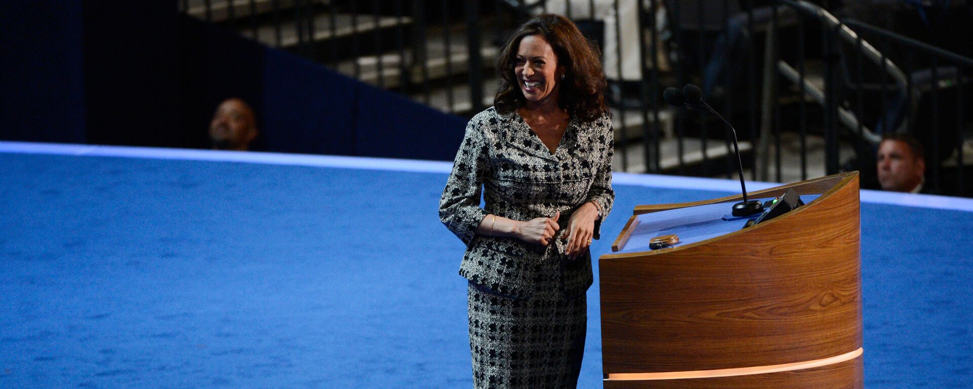 Американский юрист Камала Харрис во время конвенции Демократической партии США в Северной Каролине  - Sputnik Mundo, 1920, 27.05.2021