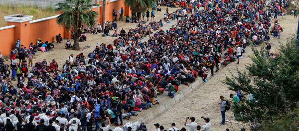 Caravana de migrantes en Guatemala - Sputnik Mundo