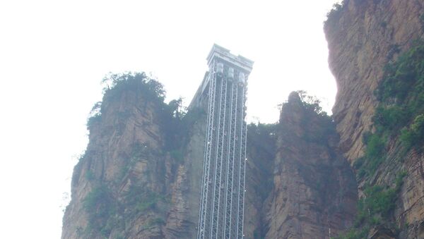 Ascensor Bailong en China - Sputnik Mundo