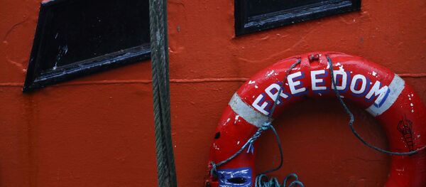 Una boya de rescate - Sputnik Mundo