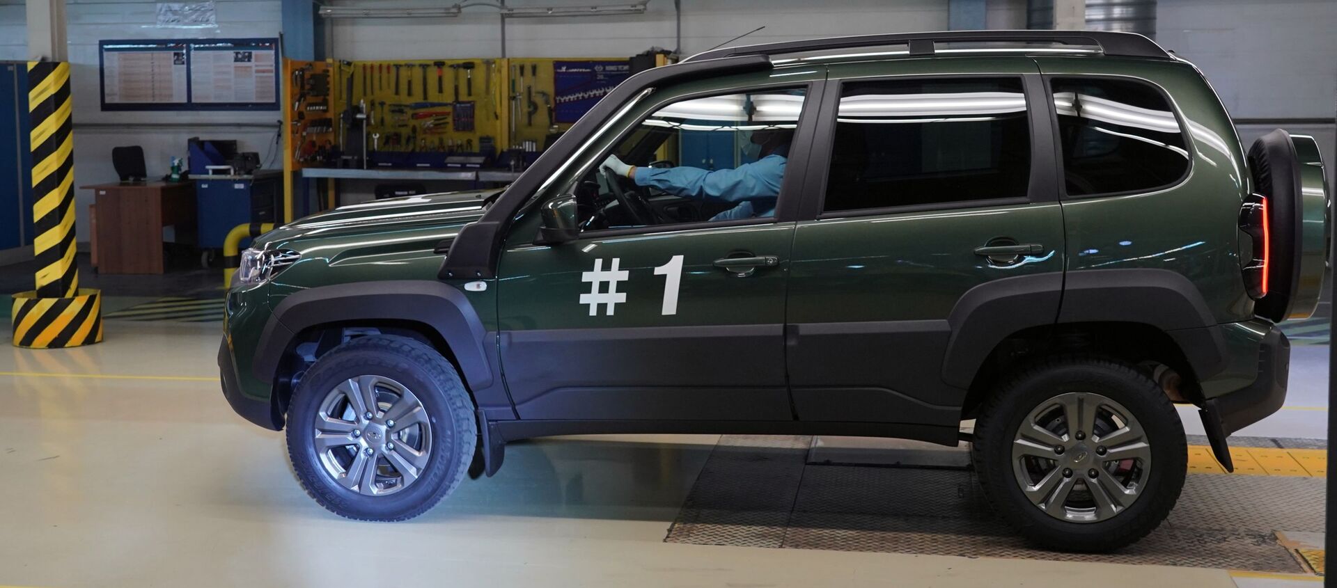 Lada Niva Travel - Sputnik Mundo, 1920, 19.01.2021