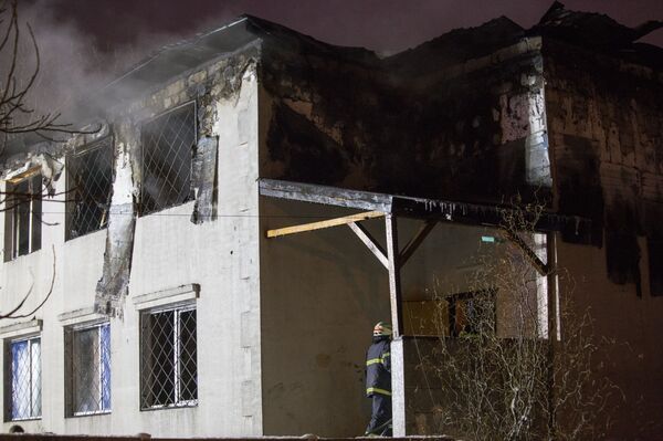 Un incendio en una residencia para mayores en la ciudad ucraniana de Járkov - Sputnik Mundo