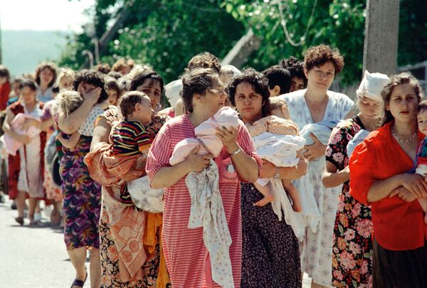 Ataque terrorista contra un hospital en Budiónovsk - Sputnik Mundo