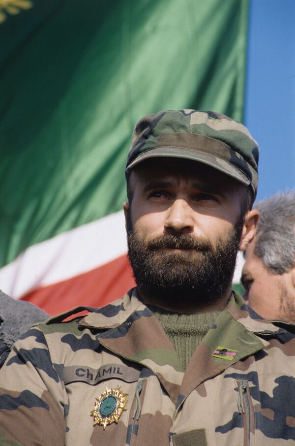 Shamil Basáyev, terrorista checheno - Sputnik Mundo