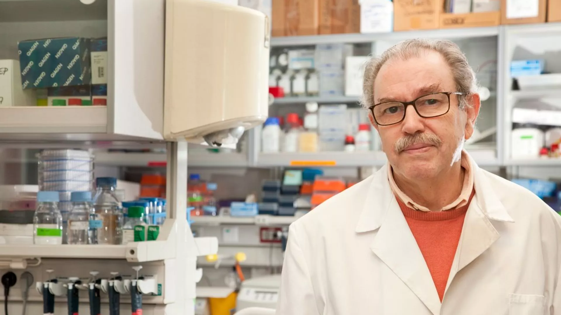  Vicente E. Larraga Rodríguez de Vera, investigador del Centro de Investigaciones Biológicas