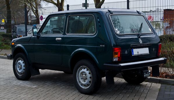 El modelo Lada Niva 2121 de 2009. - Sputnik Mundo