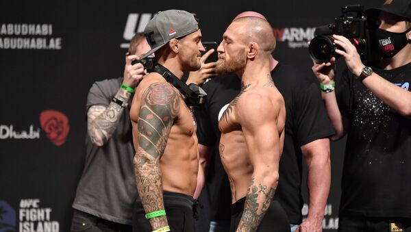 El luchador estadounidense Dustin Poirier y el luchador irlandés Conor McGregor - Sputnik Mundo