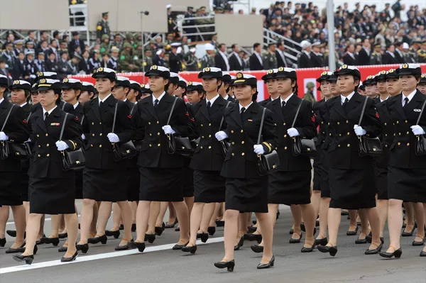 Las mujeres japonesas solo son reclutadas desde 1967. En la actualidad, unas 14.000 mujeres prestan servicio en las Fuerzas de Autodefensa de Japón, incluidas las Fuerzas Aéreas y la Marina, lo que representa alrededor del 6% del personal (datos de 2018). Las mujeres japonesas solo son reclutadas desde 1967. En la actualidad, unas 14.000 mujeres prestan servicio en las Fuerzas de Autodefensa de Japón, incluidas las Fuerzas Aéreas y la Marina, lo que representa alrededor del 6% del personal (datos de 2018). - Sputnik Mundo