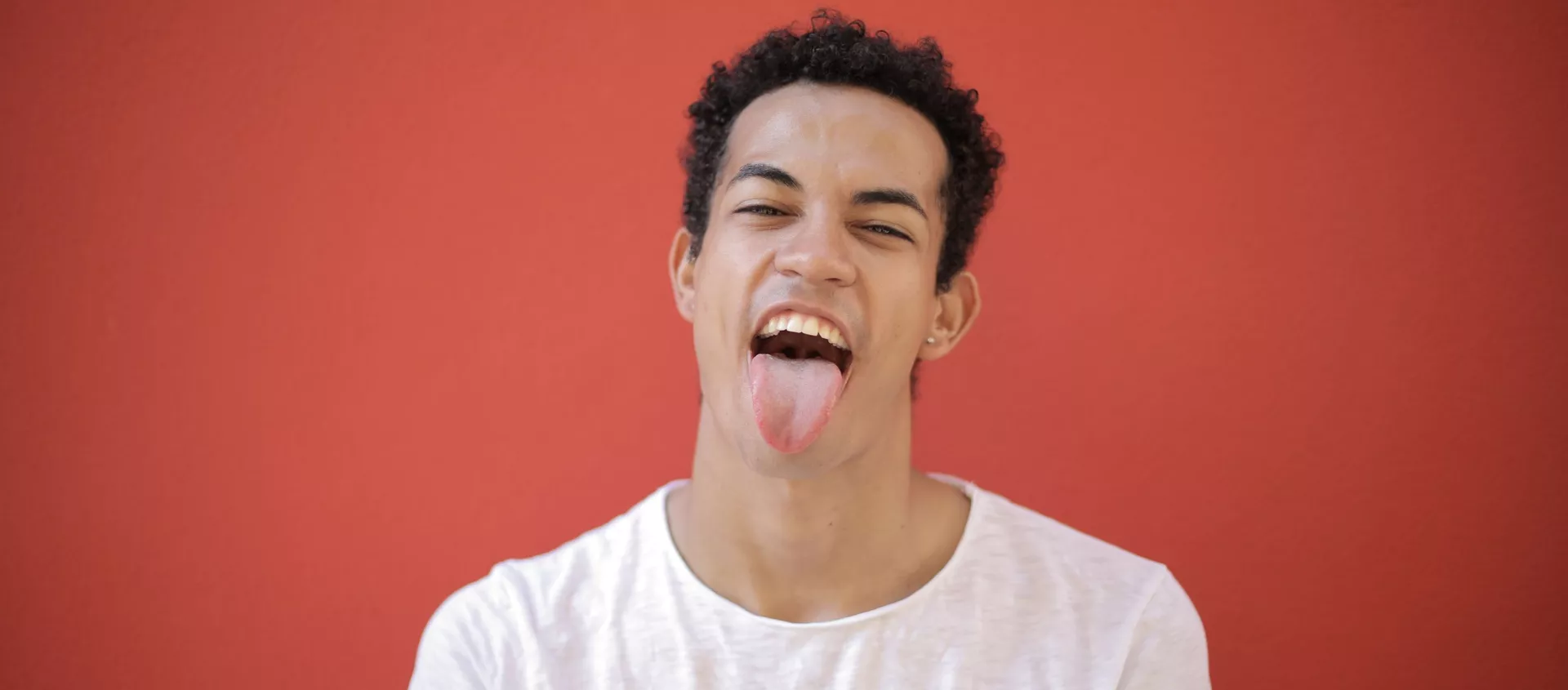 Un chico muestra su lengua, referencial Un chico muestra su lengua, referencial - Sputnik Mundo, 1920, 28.01.2021