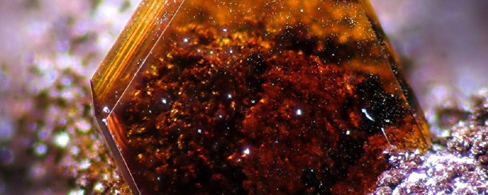 Un trozo de jarosita, referencial - Sputnik Mundo, 1920, 28.01.2021