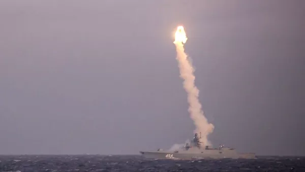 Lanzamiento del misil hipersónico Tsirkon - Sputnik Mundo