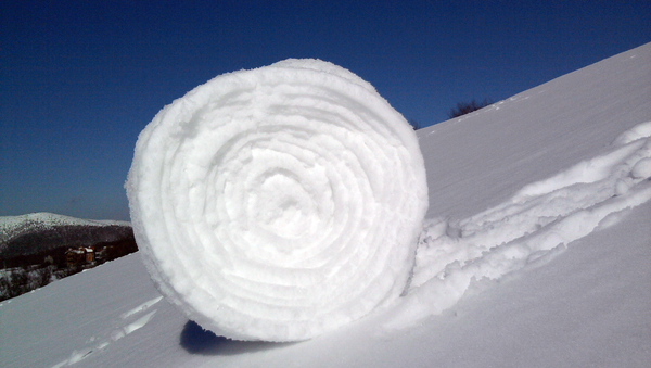 Un rollo de nieve, foto de archivo - Sputnik Mundo