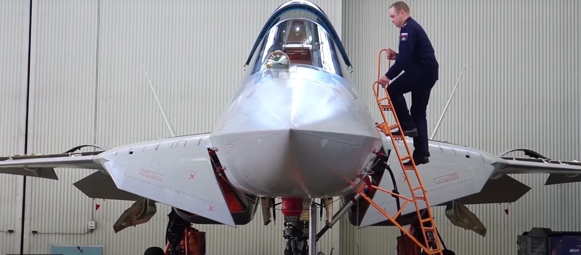 El proceso de ensamblaje del Su-57, en vídeo - Sputnik Mundo, 1920, 30.01.2021