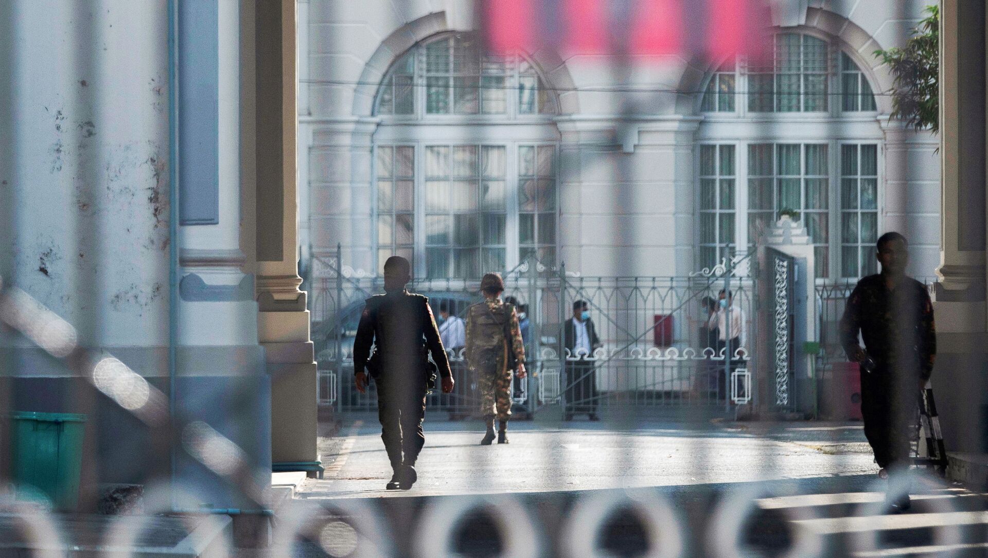 Unos soldados en Rangún, Birmania - Sputnik Mundo, 1920, 02.02.2021