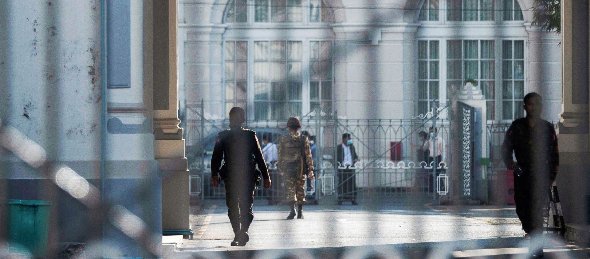 Unos soldados en Rangún, Birmania Unos soldados en Rangún, Birmania - Sputnik Mundo, 1920, 02.02.2021