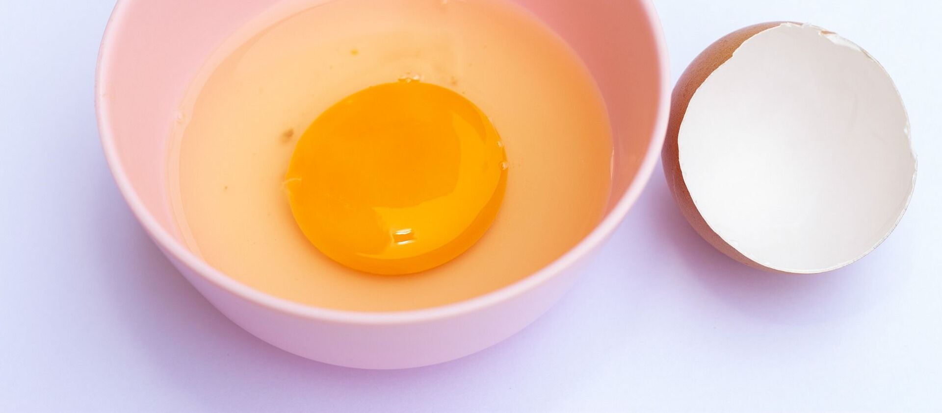 Un huevo roto, referencial - Sputnik Mundo, 1920, 04.02.2021