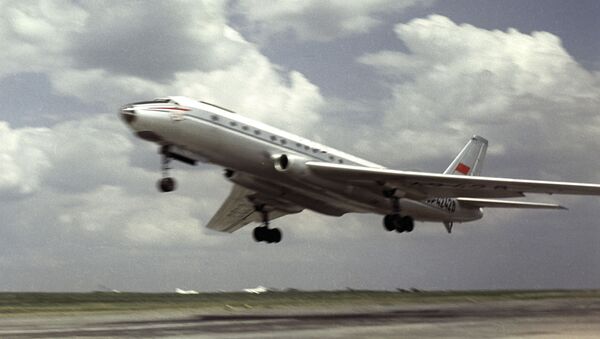 Avión soviético Tu-104 - Sputnik Mundo