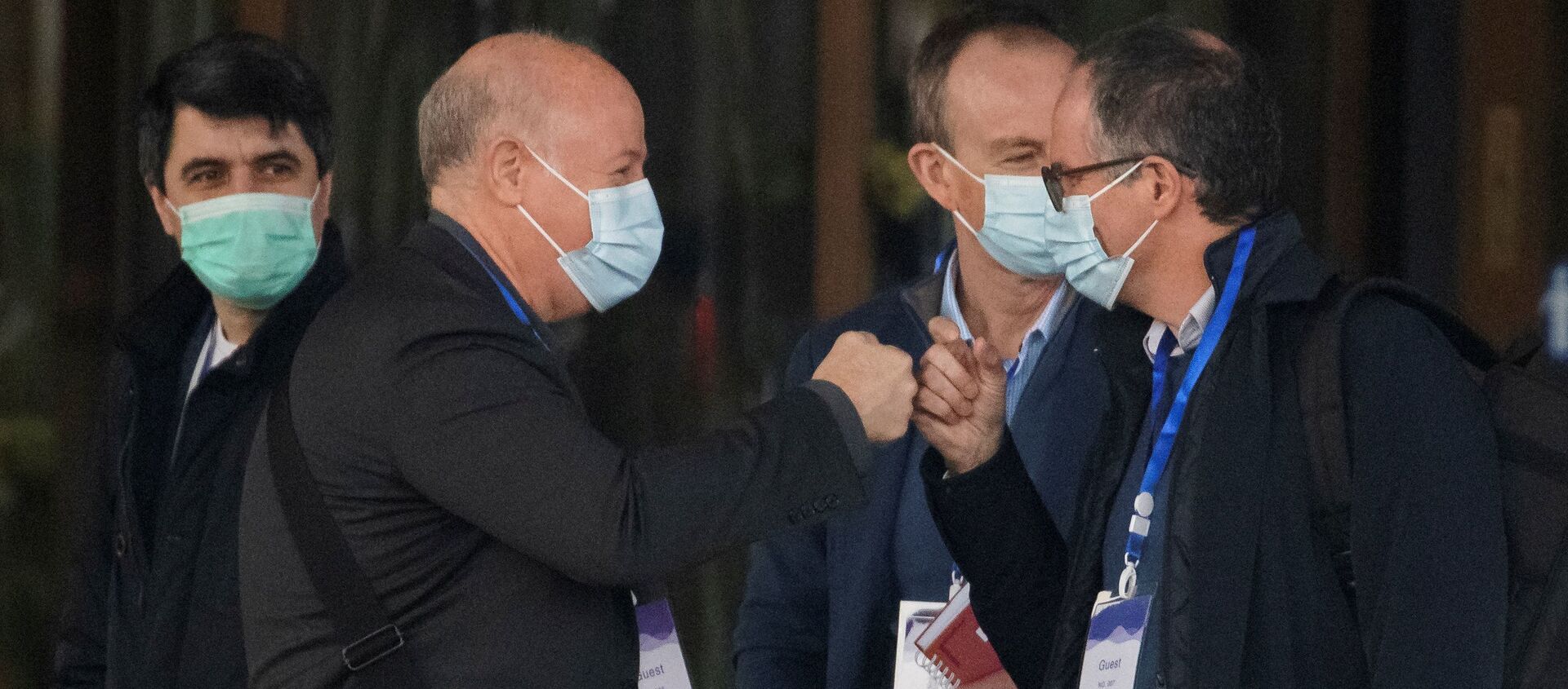 Expertos internacionales de la OMS en Wuhan Expertos internacionales de la OMS en Wuhan - Sputnik Mundo, 1920, 08.02.2021