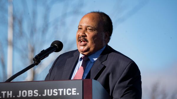 El activista pro derechos humanos Martin Luther King III, hijo del histórico líder defensor de los derechos de los afrodescendientes - Sputnik Mundo