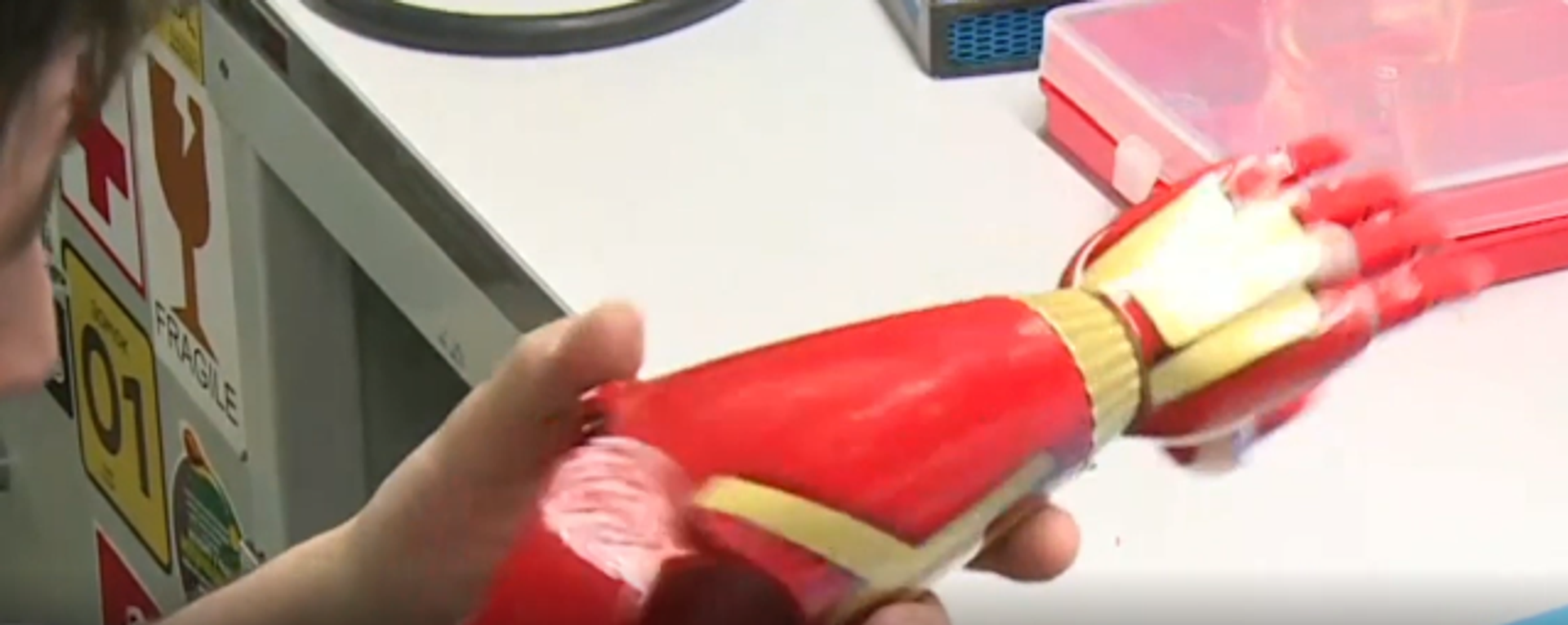 Manos y piernas de superhéroes: así son las prótesis modernas - Sputnik Mundo, 1920, 15.02.2021