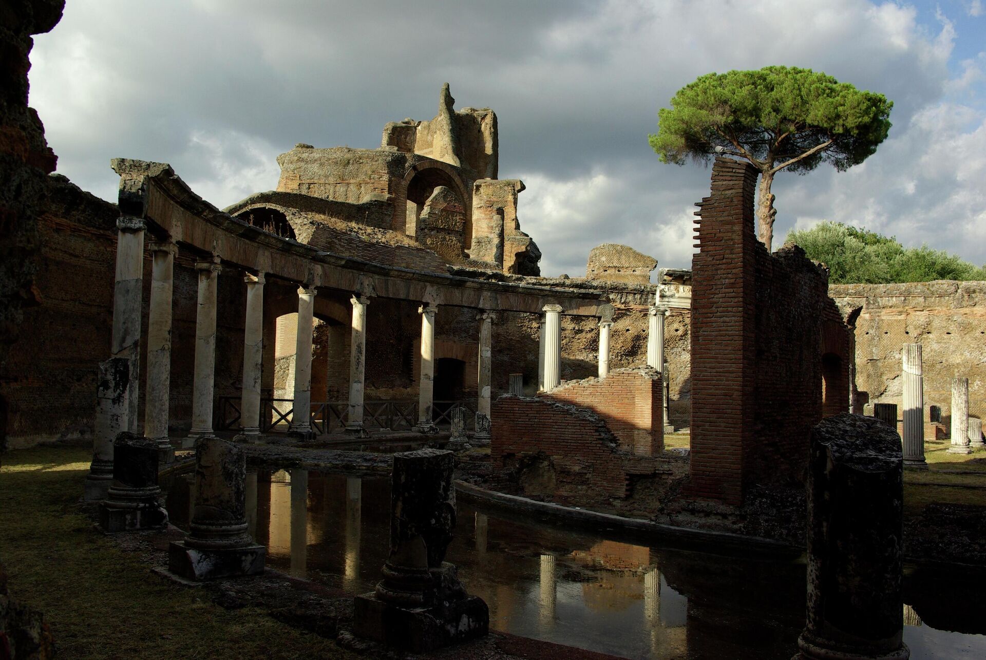 Teatro Marítimo de Villa Adriana - Sputnik Mundo, 1920, 16.02.2021