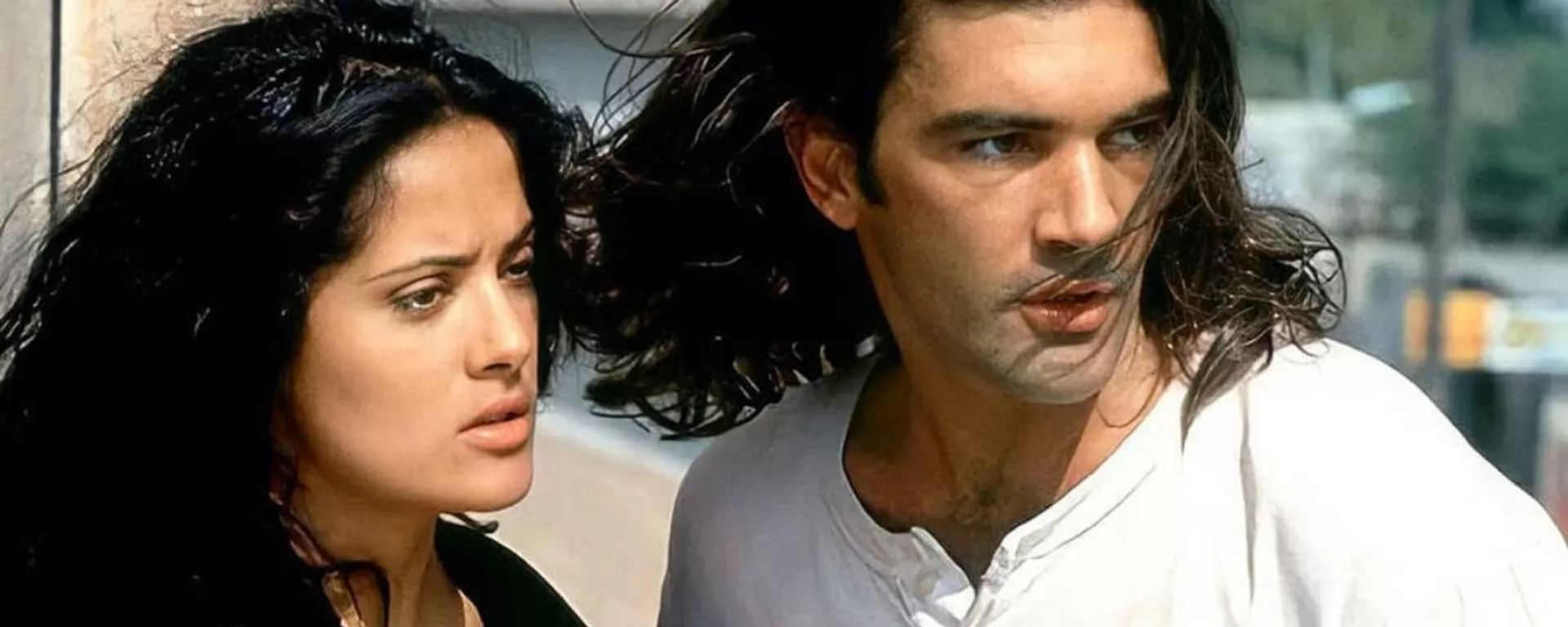 Salma Hayek y Antonio Banderas en el set de 'Desperado' Salma Hayek y Antonio Banderas en el set de 'Desperado' - Sputnik Mundo, 1920, 16.02.2021