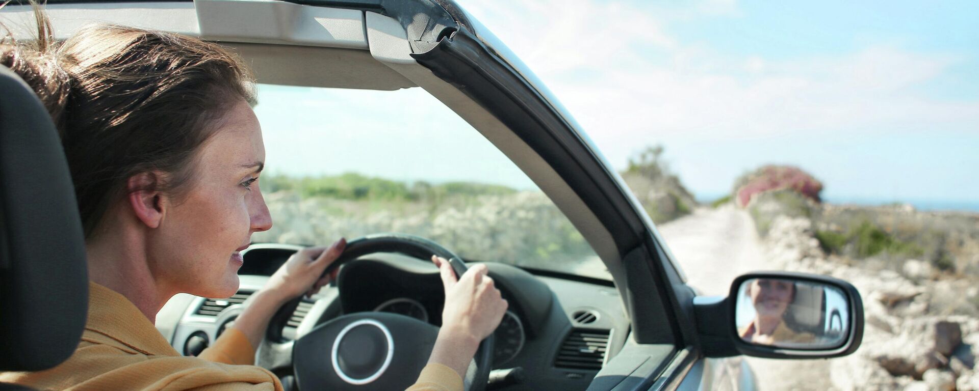 Mujer al volante Mujer al volante - Sputnik Mundo, 1920, 16.02.2021