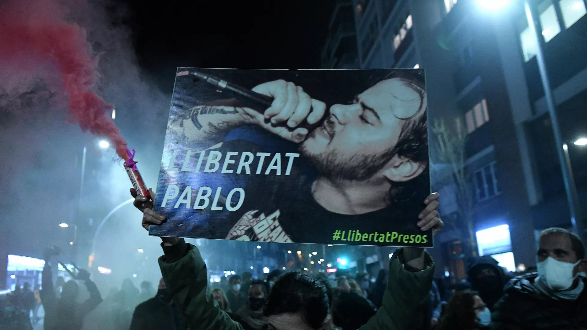 Manifestación a favor de Pablo Hasél. Barcelona, 16 de febrero de 2021 Manifestación a favor de Pablo Hasél. Barcelona, 16 de febrero de 2021 - Sputnik Mundo, 1920, 17.02.2021