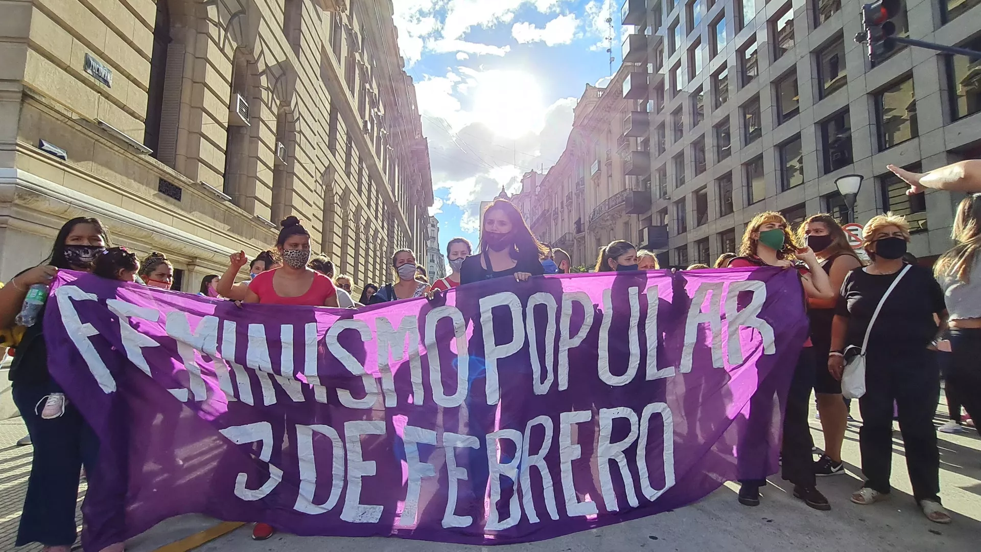 Miles de mujeres reclamaron frente al Palacio de Tribunales para exigir acciones al Estado para frenar los femicidios
