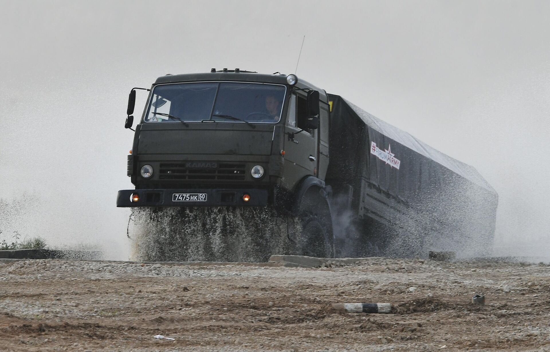 Modelo militar del Kamaz - Sputnik Mundo, 1920, 18.02.2021