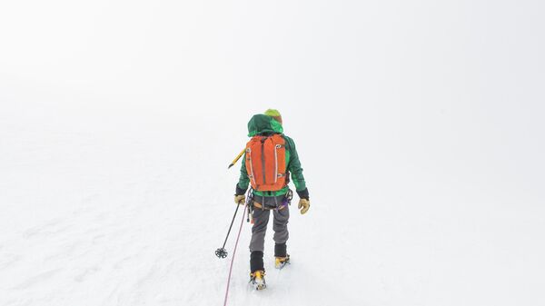 Un alpinista (imagen referencial) - Sputnik Mundo