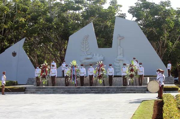 Mausoleo al Soldado Internacionalista Soviético, La Habana Mausoleo al Soldado Internacionalista Soviético, La Habana - Sputnik Mundo