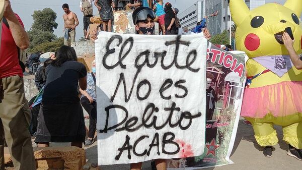 Manifestación en Plaza Dignidad tras muerte de malabarista - Sputnik Mundo