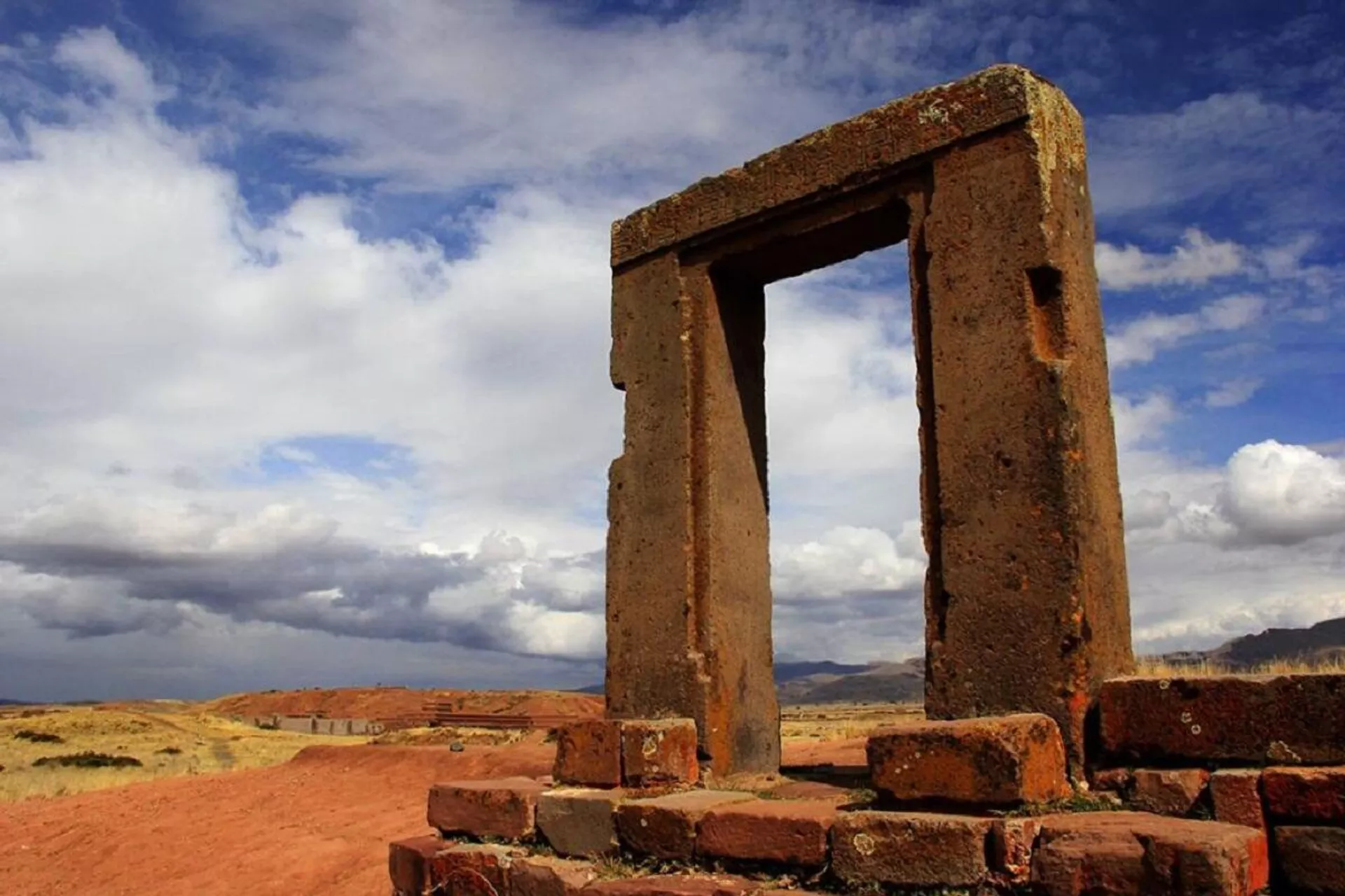 Puerta de la Luna en Tiwanaku Puerta de la Luna en Tiwanaku - Sputnik Mundo, 1920, 24.02.2021