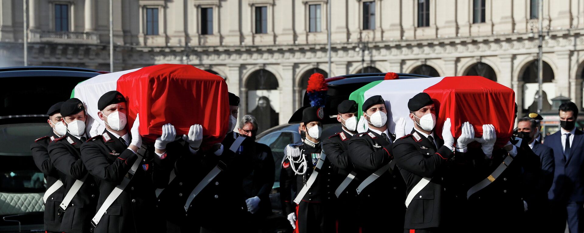 Funeral del embajador italiano Luca Attanasio y del carabinero Vittorio Iacovacci asesinados en la (República Democrática del Congo (RDC) - Sputnik Mundo, 1920, 09.06.2021