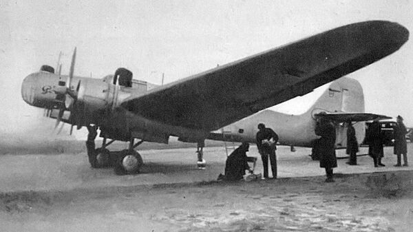 Tupolev ANT-37 - Sputnik Mundo