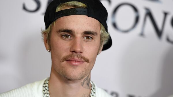 Justin Bieber, cantante canadiense - Sputnik Mundo